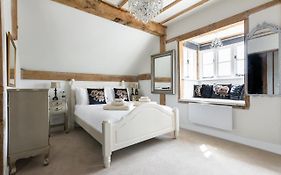 Plume Apartment